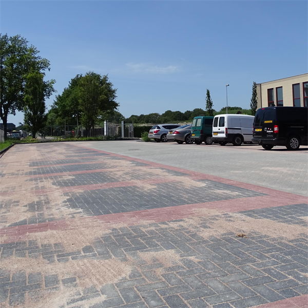 Vergroten parkeerplaats Zuidema Aannemers | Noppert Beton