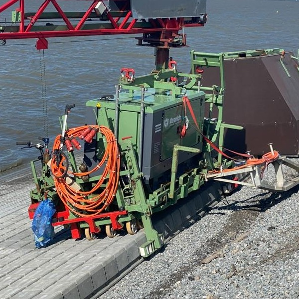 Dijkversterking Lauwersmeerdijk in volle gang | Noppert Beton