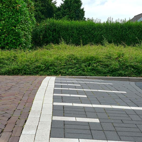 Herinrichting Verzetslaan Mildam | Noppert Beton