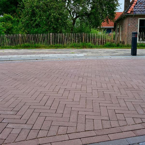 Herinrichting Rijksweg Irnsum | Noppert Beton