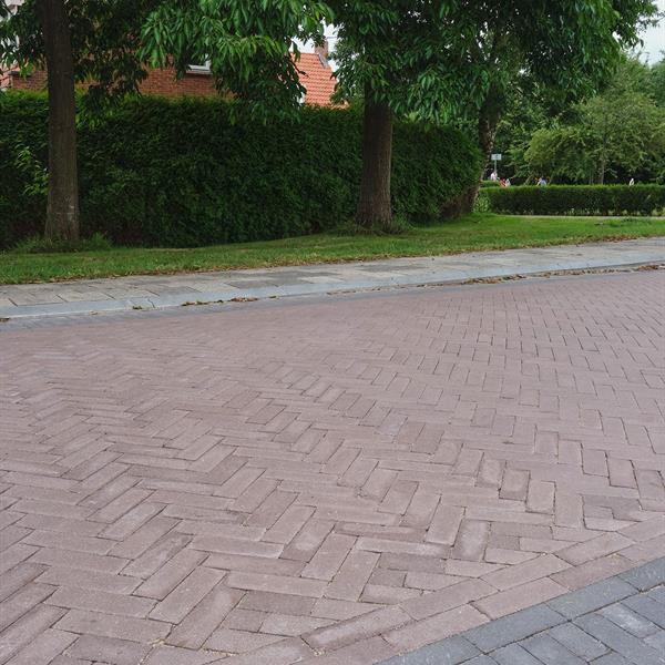 Herinrichting Rijksweg Irnsum | Noppert Beton
