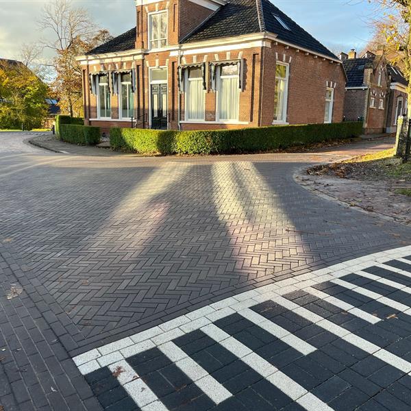 Herstraten Tearnserdyk en Buorren Goutum | Noppert Beton