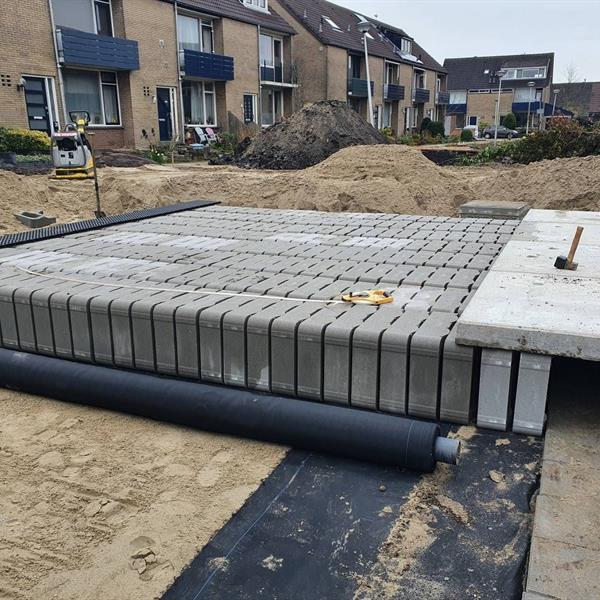 Bufferblock onder parkeerplaatsen Boslaan Zuidplas | Noppert Beton