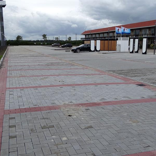 Uitbreiding parkeergelegenheid bij Van der Valk Hotel Zuidbroek | Noppert Beton