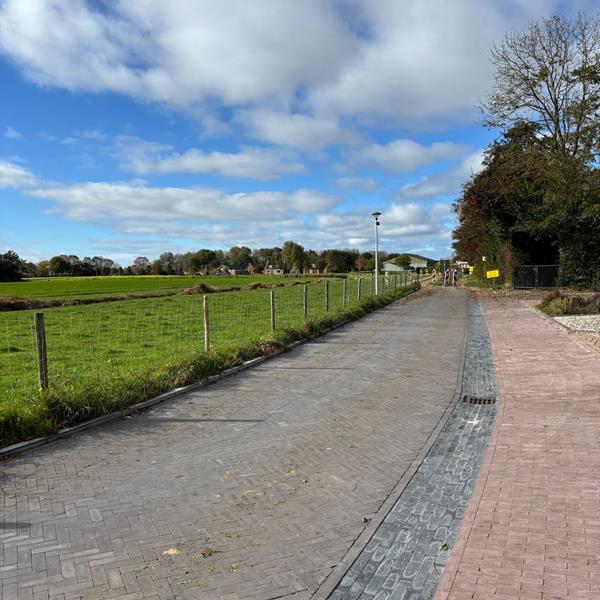 Prachtig Wierum voorzien van nieuwe bestrating | Noppert Beton