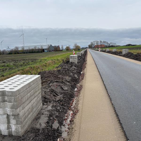 Geefsweersterweg Meedhuizen | Noppert Beton