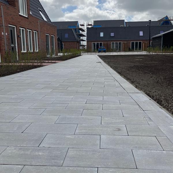 Van rijbaan tot looppad: complete bestrating voor Middelsee | Noppert Beton