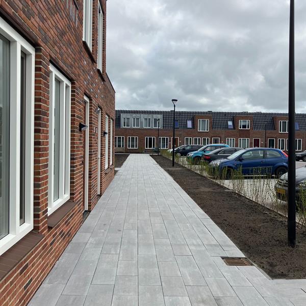 Van rijbaan tot looppad: complete bestrating voor Middelsee | Noppert Beton