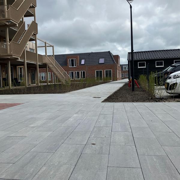 Van rijbaan tot looppad: complete bestrating voor Middelsee | Noppert Beton