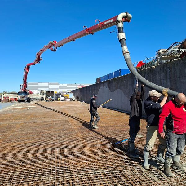 Groots stortwerk in Bolsward: 400 m3 in één dag | Noppert Beton