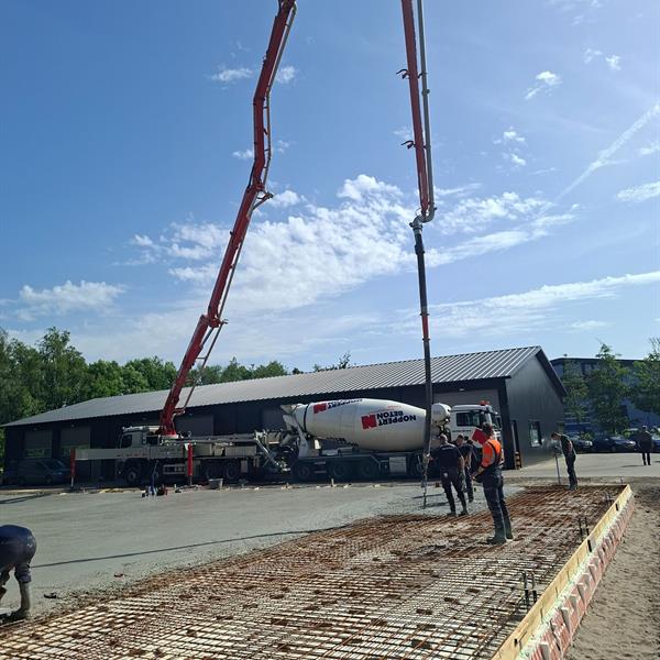 Mooie samenwerking bij succesvolle betonstort aan de Florynwei in Burgum | Noppert Beton