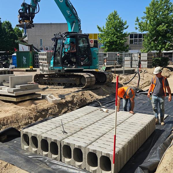 Waterberging onder het vernieuwde Ambachtsplein | Noppert Beton