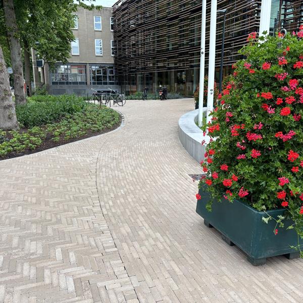 Nieuwe uitstraling voor het gemeentehuis van De Fryske Marren | Noppert Beton