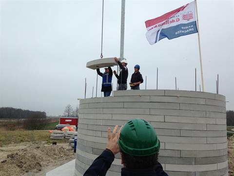 Uitkijken Over De As Vanaf Het Maaiveld Van De Ijstijd, Projecten