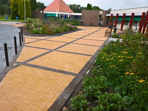 Entree verpleeghuis Vliethoven Delfzijl | Noppert Beton