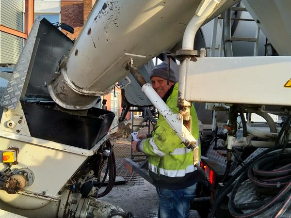 Betonstort de Houtboer Drachten | Noppert Beton