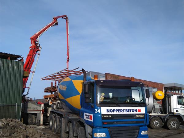 Betonstort de Houtboer Drachten | Noppert Beton